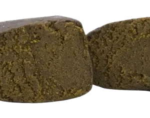 Résine CBD Black Butter concentrée à 70% - Hash puissant en vente exclusive sur MayzenCBD.fr.